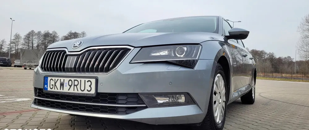 skoda Skoda Superb cena 68500 przebieg: 273071, rok produkcji 2017 z Kwidzyn